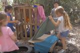 ילדי הגן יוצרים ובונים מרחבי משחק