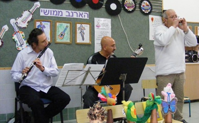 האזנה פעילה לאוצר מוזיקלי איכותי