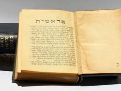 הרב בני לאו משוחח עם תלמידיו