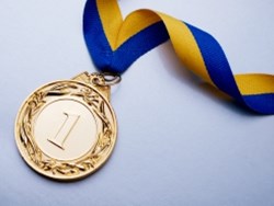 אבא קיבל מדליה