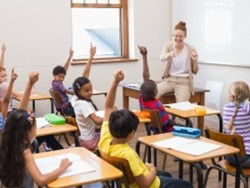 מקום לשאלה: קצר ולעניין, מיקרו קרדיטציה