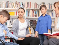 שיחה בין מורה לתלמיד על רקע אירועי משמעת, מרכז הסימולציה