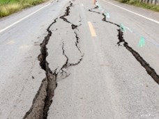 רעידות אדמה וגלי צונאמי