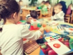 ערי חינוך: אומנות שיתופי הפעולה בכיתה, בבית הספר, בעיר, בארץ ובעולם