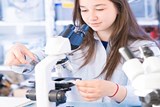 שוויון הזדמנויות מגדרי: נערות פורצות דרך במדע וטכנולוגיה