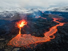 הר הגעש באיסלנד, כאן 11