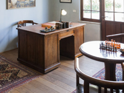 עלילות משה, בית ביאליק