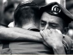 שיר הרעות, חיים גורי