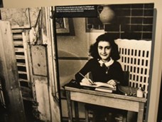 יומנה של נערה בשואה