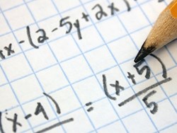 פתרון משוואות עם מכנה מספרי