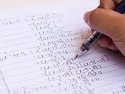 פתרון משוואות מורכבות