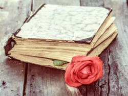 שירתה וילדותה של דליה